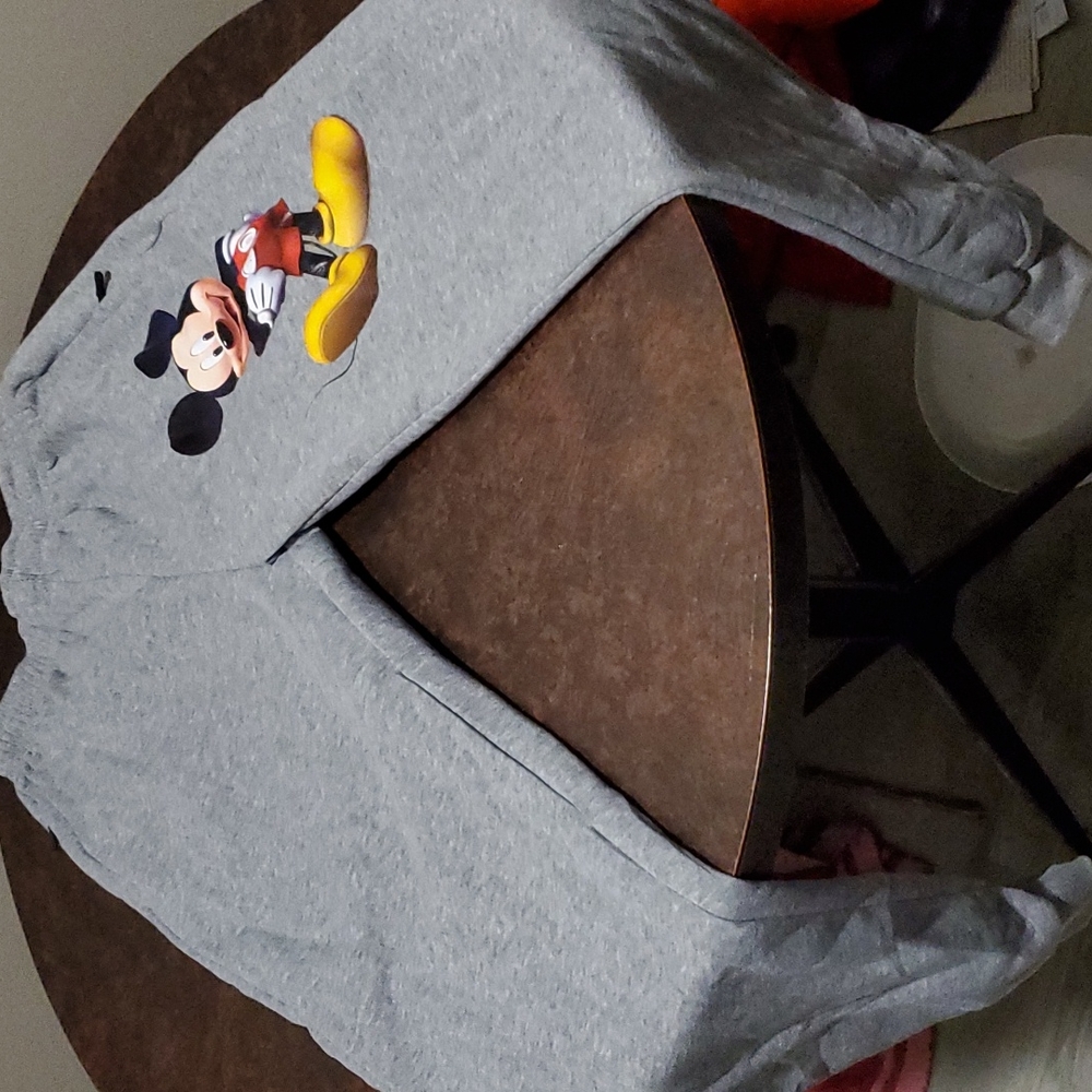 Mickey mouse sweatpants size XXL Asian size